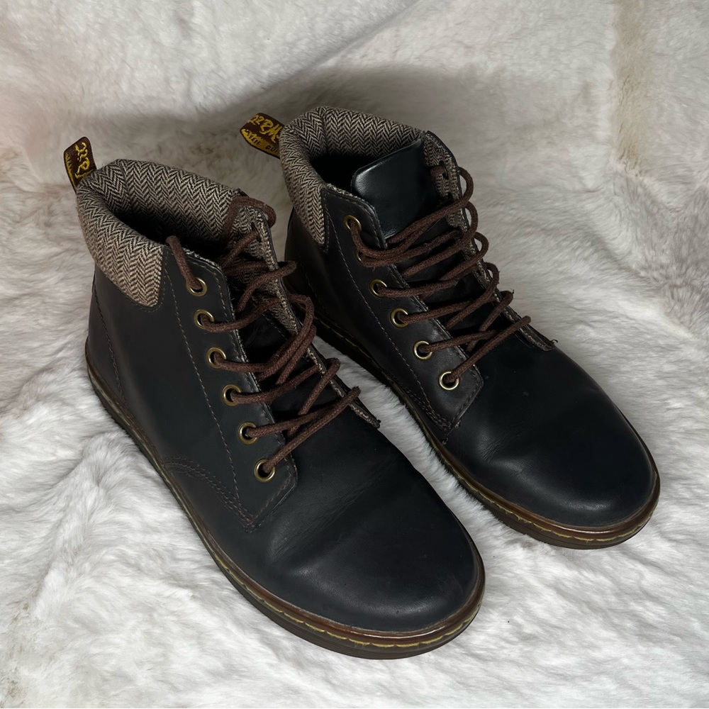 Dr. Martens Women’s Maelly Brown Leather Ankle Boots Padded Collar